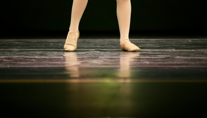 草场最新疫情：风起草原上的守望与重生